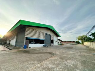For rent 2 bed warehouse in Sai Noi, Nonthaburi