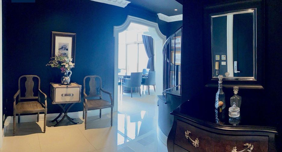 Condo en alquiler y en venta de 2 habitaciones en Khlong Toei, Bangkok