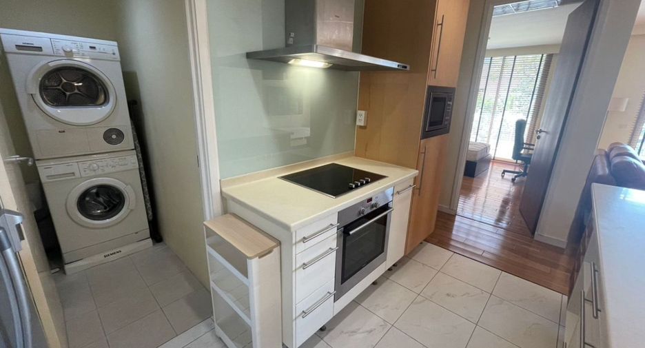 For rent 2 bedrooms condo in Sathon, Bangkok