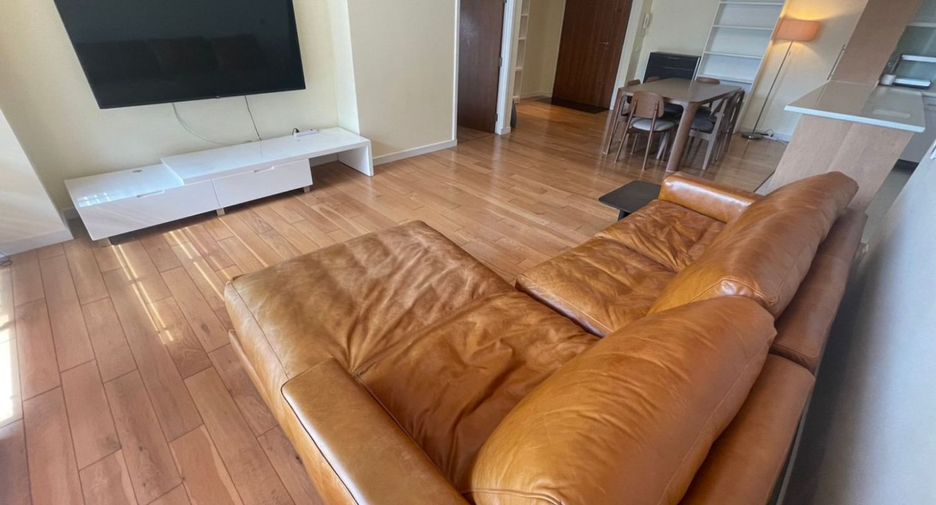 For rent 2 bedrooms condo in Sathon, Bangkok