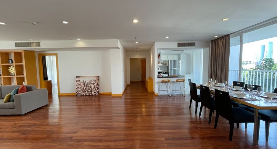 Apartamento en alquiler de 4 habitaciones en Khlong Toei, Bangkok