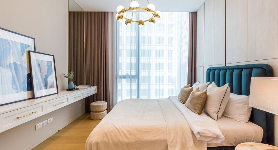 For rent and for sale 2 bedrooms condo in Pathum Wan, Bangkok