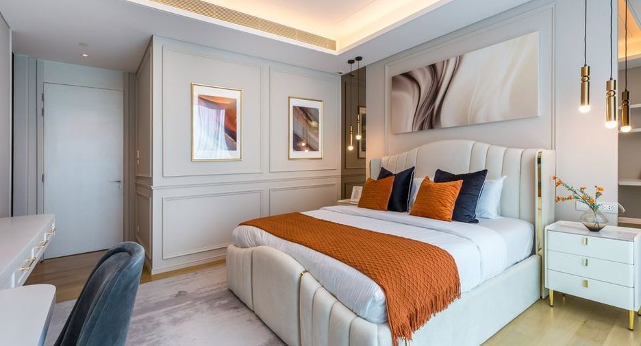 For rent and for sale 2 bedrooms condo in Pathum Wan, Bangkok