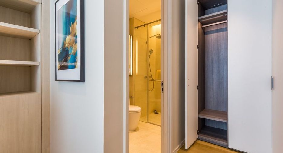 For rent and for sale 2 bedrooms condo in Pathum Wan, Bangkok