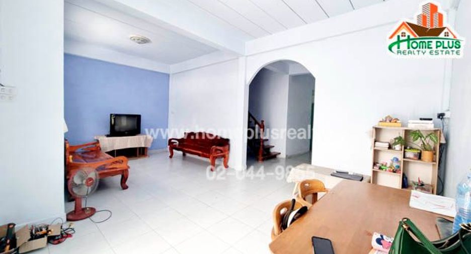For sale 4 bedrooms townhouse in Lam Luk Ka, Pathum Thani