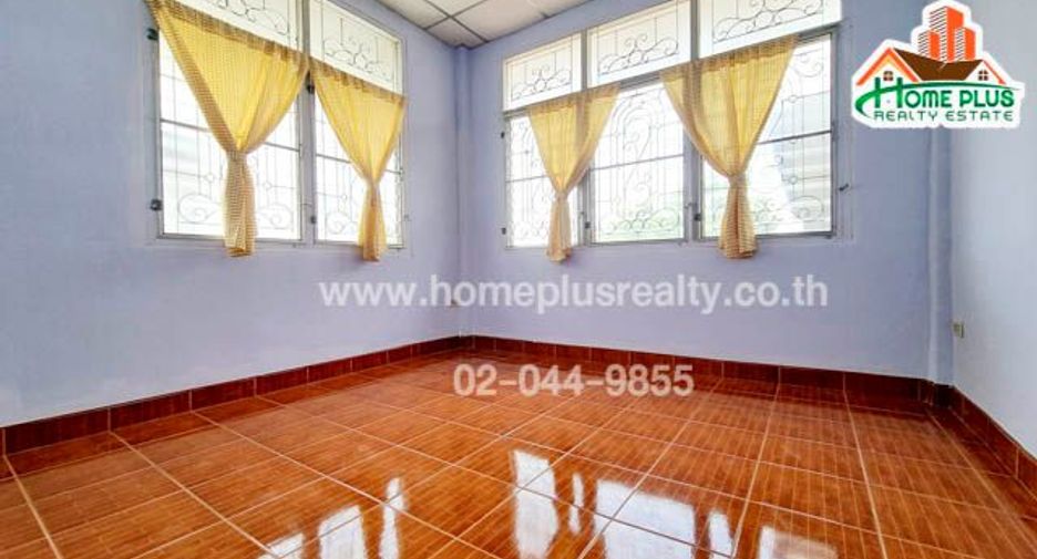 For sale 4 bedrooms townhouse in Lam Luk Ka, Pathum Thani