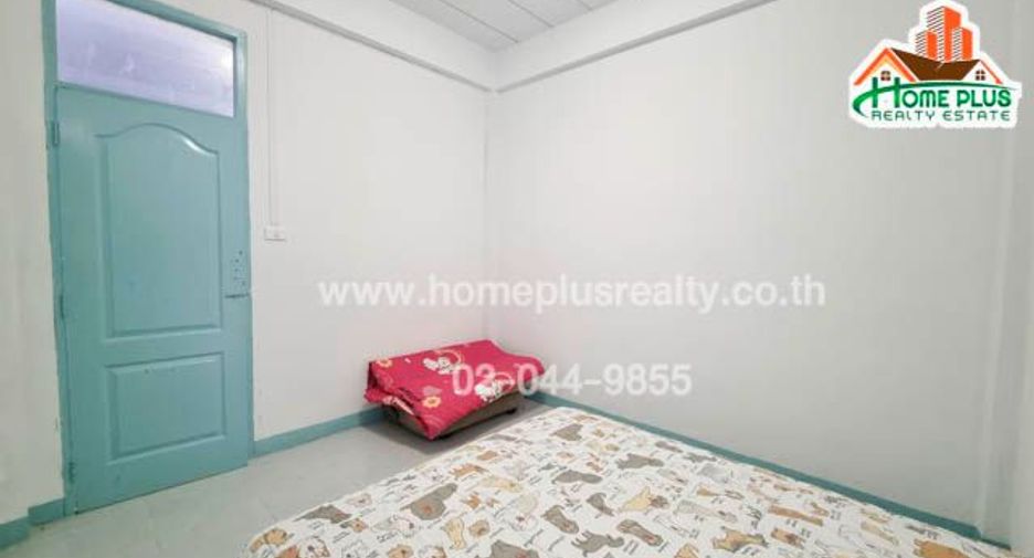 For sale 4 bedrooms townhouse in Lam Luk Ka, Pathum Thani
