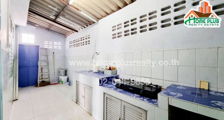For sale 4 bedrooms townhouse in Lam Luk Ka, Pathum Thani