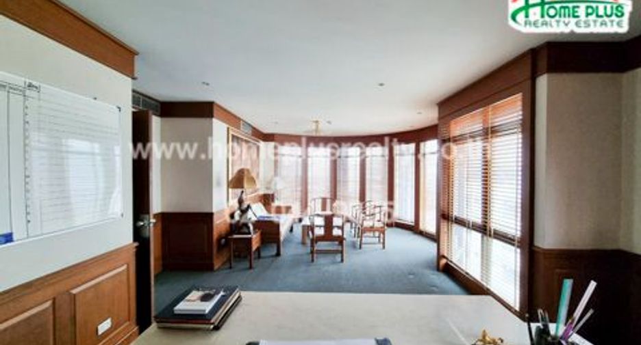 For sale 84 bedrooms apartment in Bang Kapi, Bangkok
