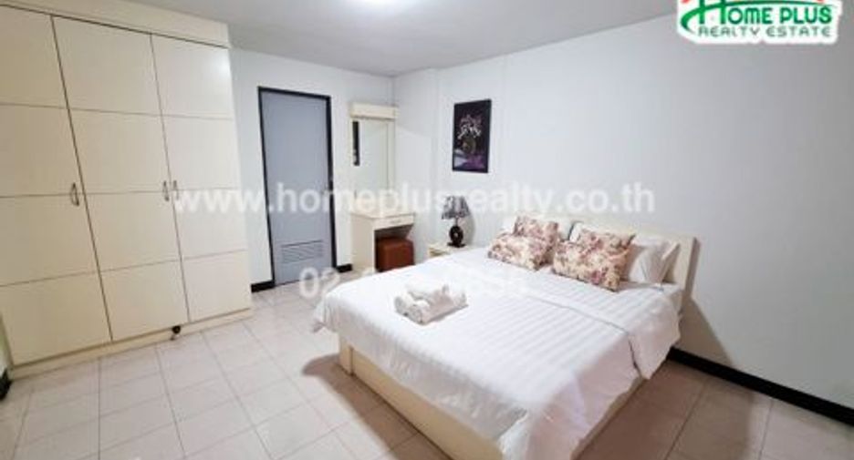 For sale 84 bedrooms apartment in Bang Kapi, Bangkok