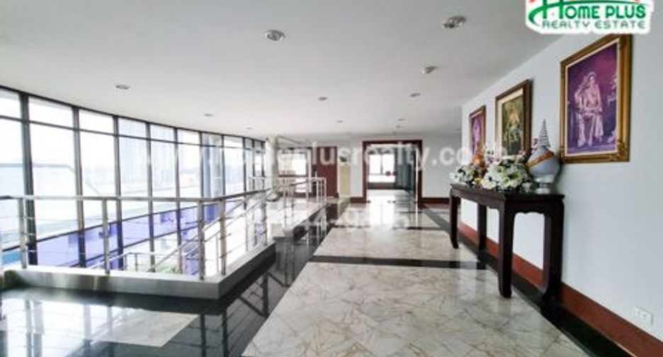 For sale 84 bedrooms apartment in Bang Kapi, Bangkok