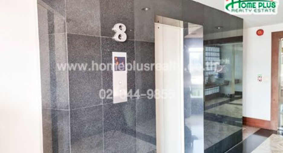 For sale 84 bedrooms apartment in Bang Kapi, Bangkok