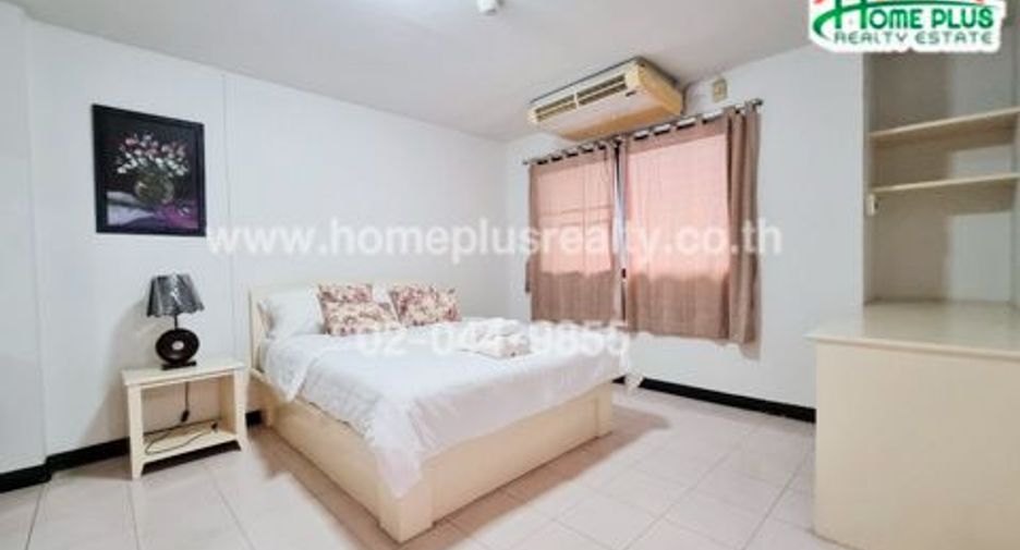 For sale 84 bedrooms apartment in Bang Kapi, Bangkok