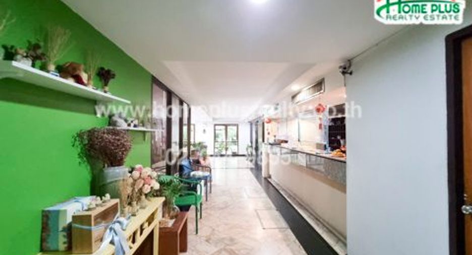 For sale 84 bedrooms apartment in Bang Kapi, Bangkok