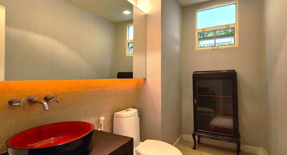 À louer et à vendre 3 chambres condo à Sathon, Bangkok