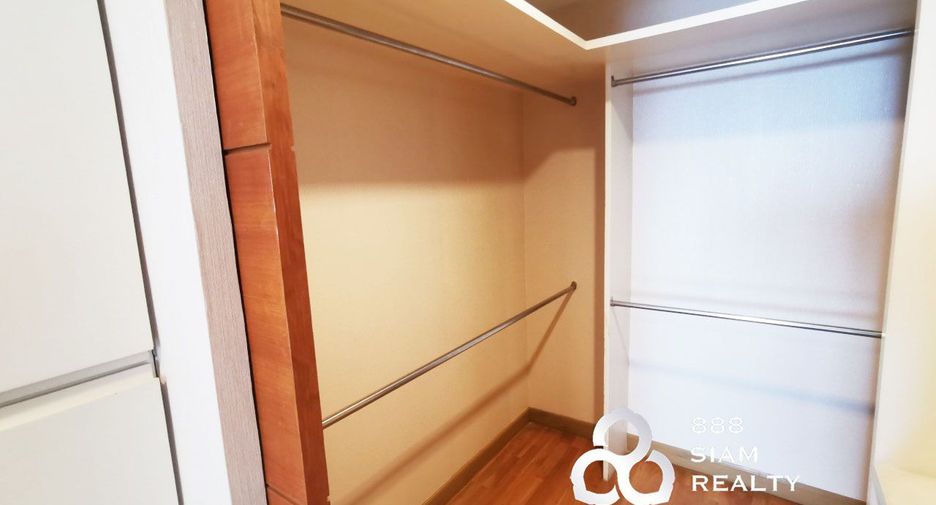 For sale 3 bed condo in Mueang Nonthaburi, Nonthaburi
