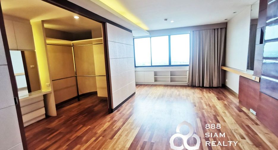 For sale 3 bed condo in Mueang Nonthaburi, Nonthaburi