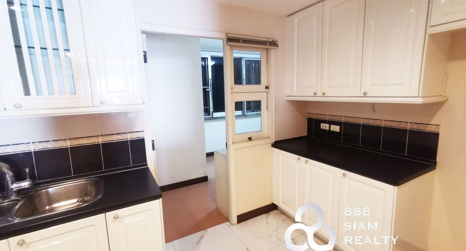 For sale 3 bed condo in Mueang Nonthaburi, Nonthaburi