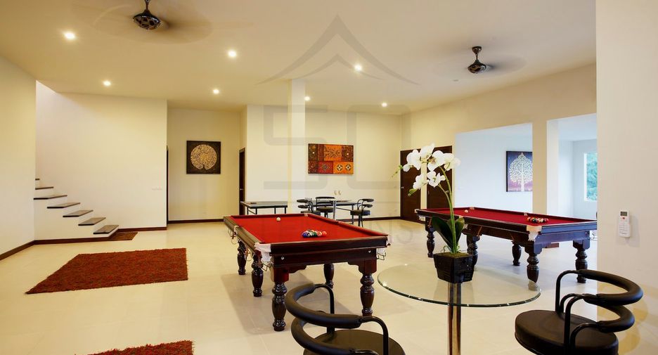 À louer 9 chambres villa à Mueang Phuket, Phuket