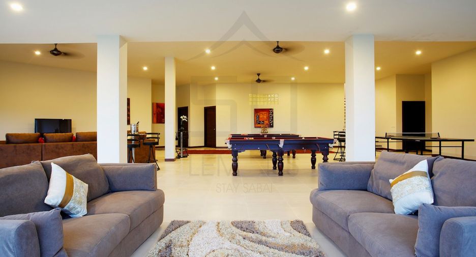 À louer 9 chambres villa à Mueang Phuket, Phuket