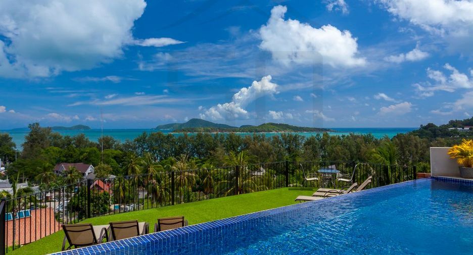 À louer 9 chambres villa à Mueang Phuket, Phuket