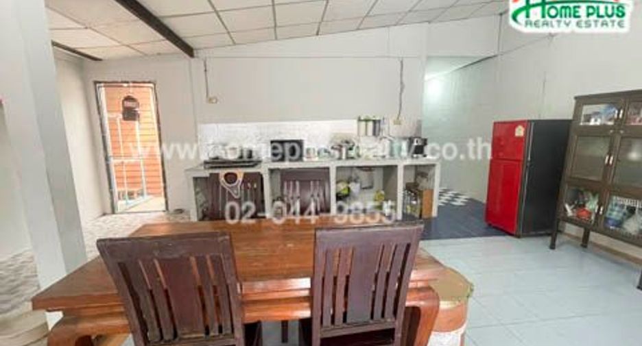 出售 2 卧室 独立屋 在 Saphan Sung, 曼谷