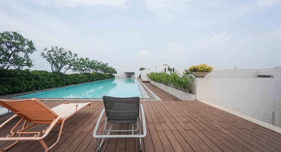 For sale 5 Beds condo in Chatuchak, Bangkok
