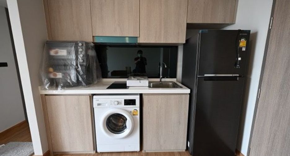 For rent 2 bed condo in Phaya Thai, Bangkok