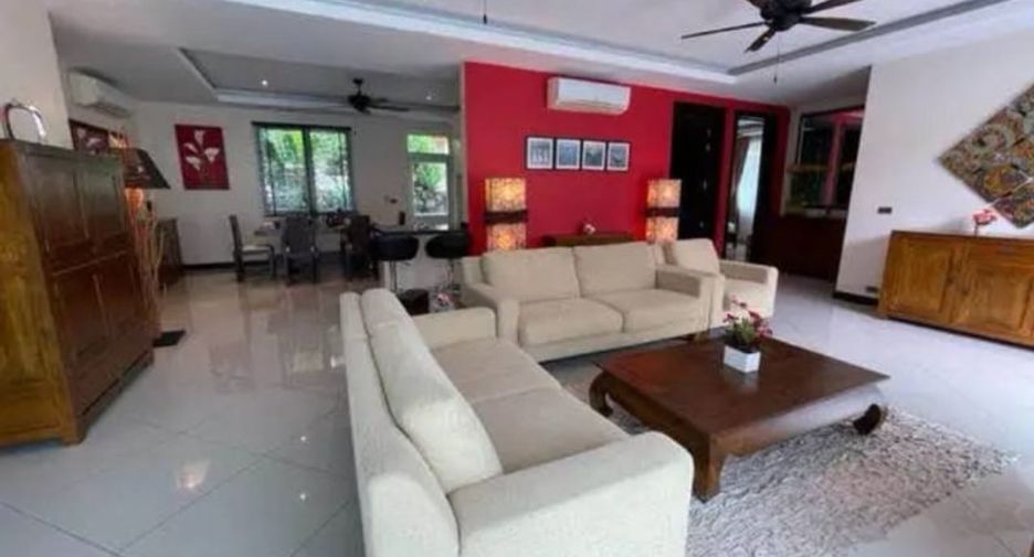 For rent 4 bedrooms villa in Bang Lamung, Chonburi