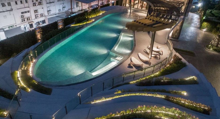 For sale 2 bedrooms condo in Watthana, Bangkok