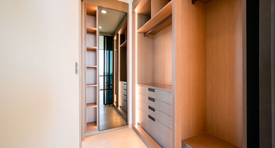 For sale 2 bedrooms condo in Watthana, Bangkok