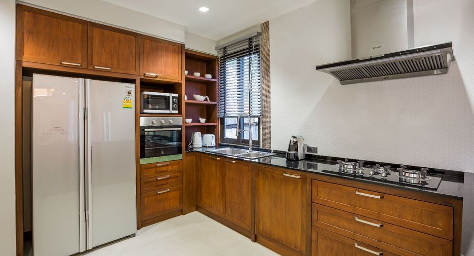 For sale 4 bedrooms villa in Mueang Krabi, Krabi