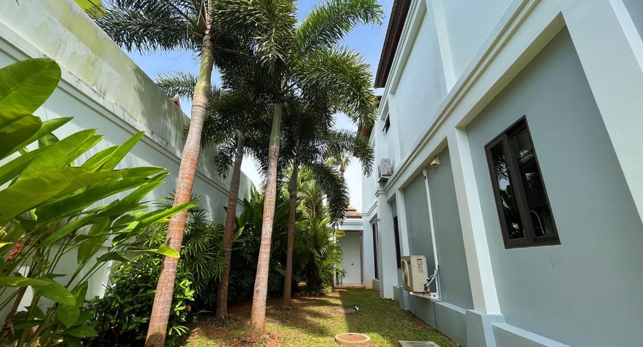 For sale 4 bedrooms villa in Mueang Krabi, Krabi