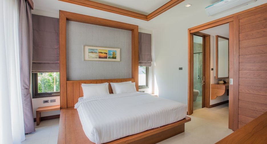 For sale 4 bedrooms villa in Mueang Krabi, Krabi