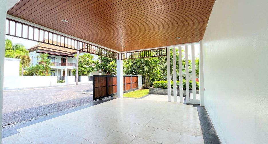 For sale 4 bedrooms villa in Mueang Krabi, Krabi