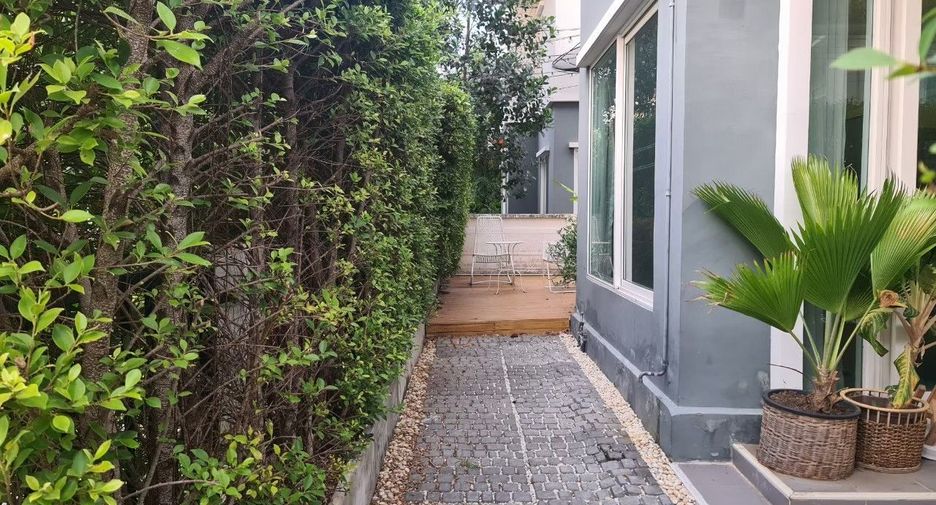 For sale 3 bedrooms house in Don Mueang, Bangkok