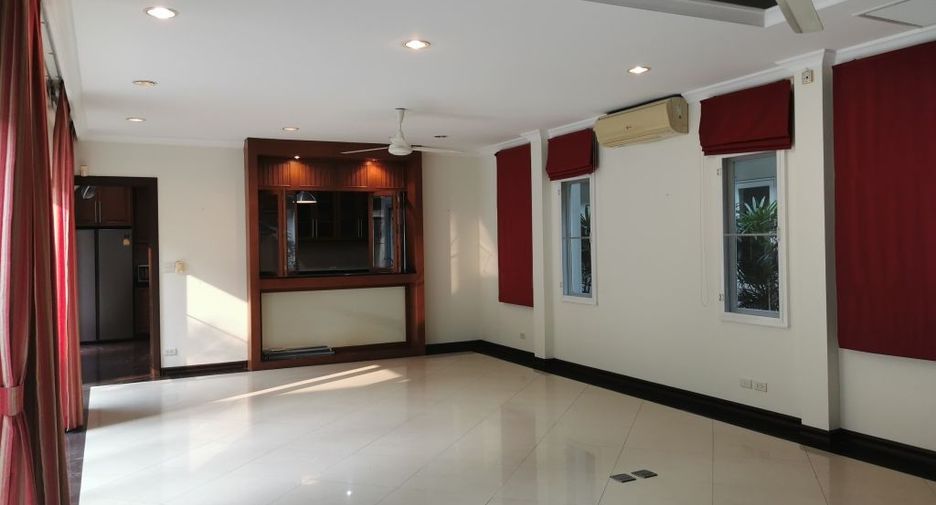 For rent 4 ベッドルーム house in Khlong Toei, Bangkok