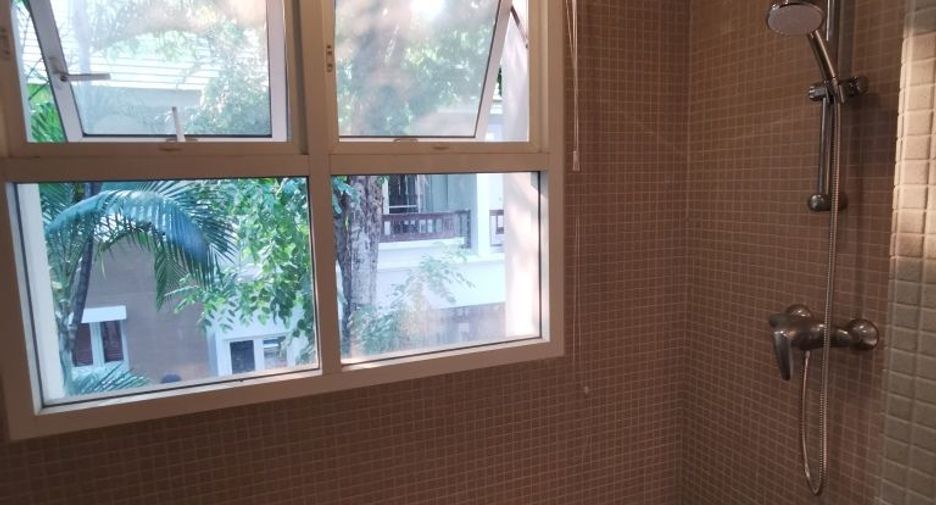 For rent 4 ベッドルーム house in Khlong Toei, Bangkok