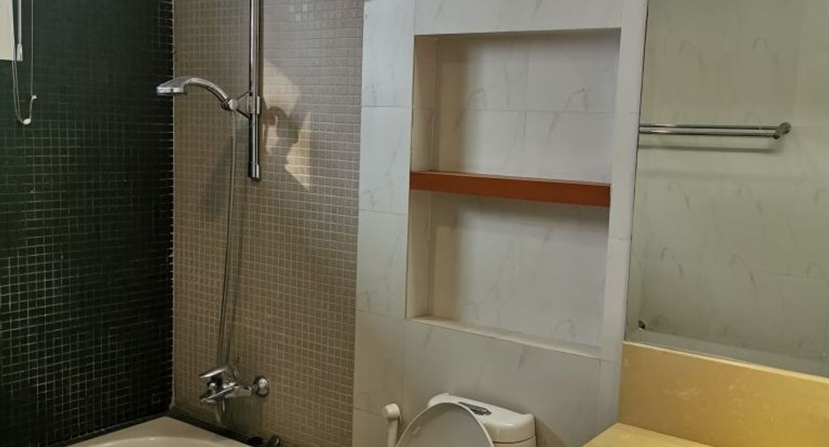 For rent 4 ベッドルーム house in Khlong Toei, Bangkok
