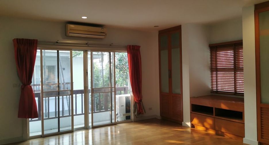 For rent 4 ベッドルーム house in Khlong Toei, Bangkok