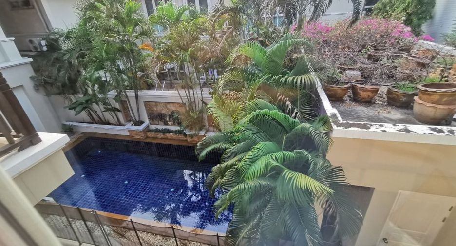 For rent 4 ベッドルーム house in Khlong Toei, Bangkok