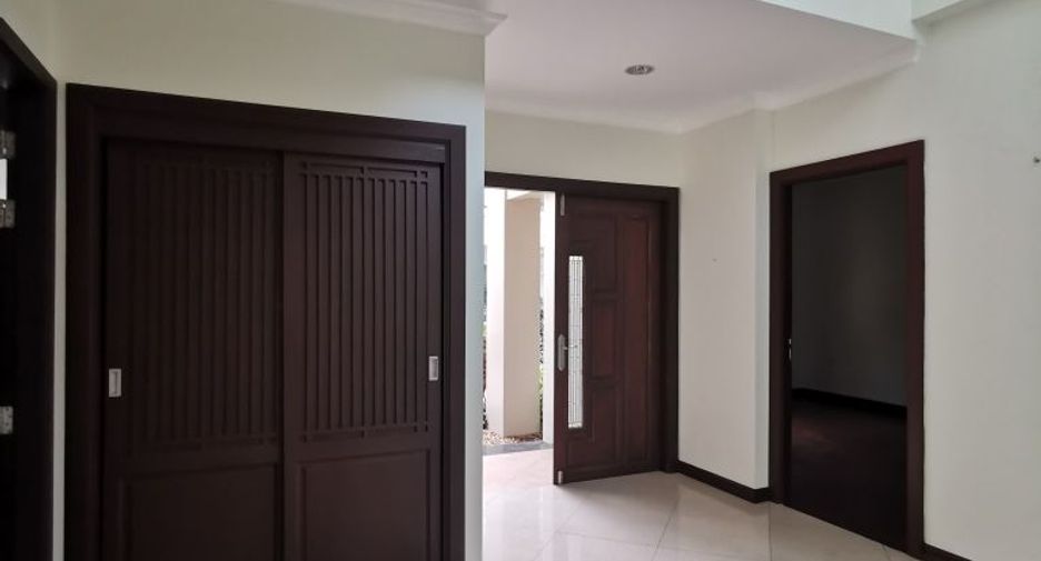 For rent 4 ベッドルーム house in Khlong Toei, Bangkok