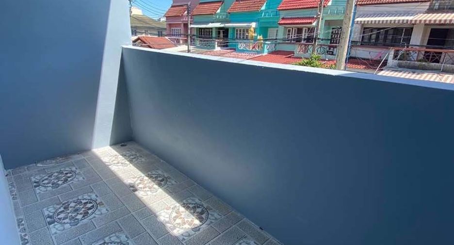 For sale 4 bedrooms townhouse in Thanyaburi, Pathum Thani