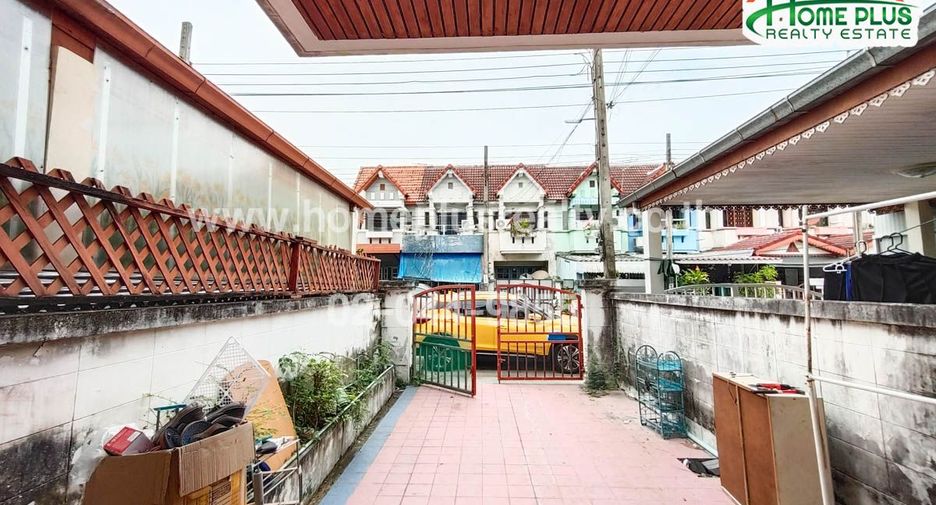Продажа 2 спальни таунхаус в Мин Бури, Бангкок