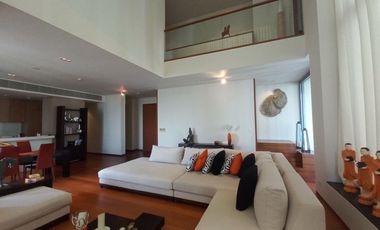 Wohnung zum Kauf mit 4 Zimmer in Sathon, Bangkok