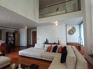 For sale 4 bedrooms condo in Sathon, Bangkok