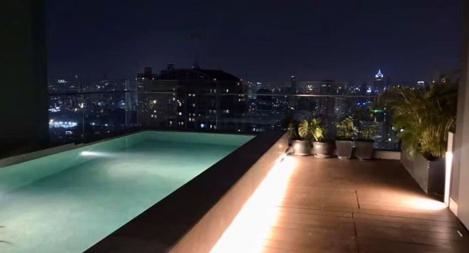 For rent and for sale 4 bedrooms condo in Khlong Toei, Bangkok