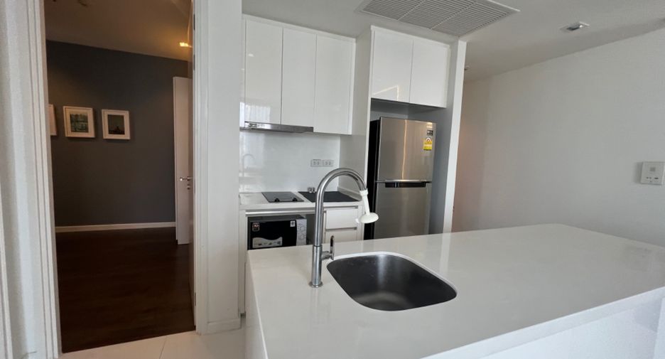 For sale and for rent 2 bedrooms condo in Sathon, Bangkok