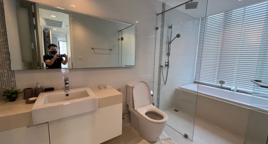 For sale and for rent 2 bedrooms condo in Sathon, Bangkok