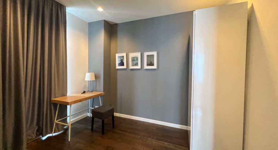 For sale and for rent 2 bedrooms condo in Sathon, Bangkok